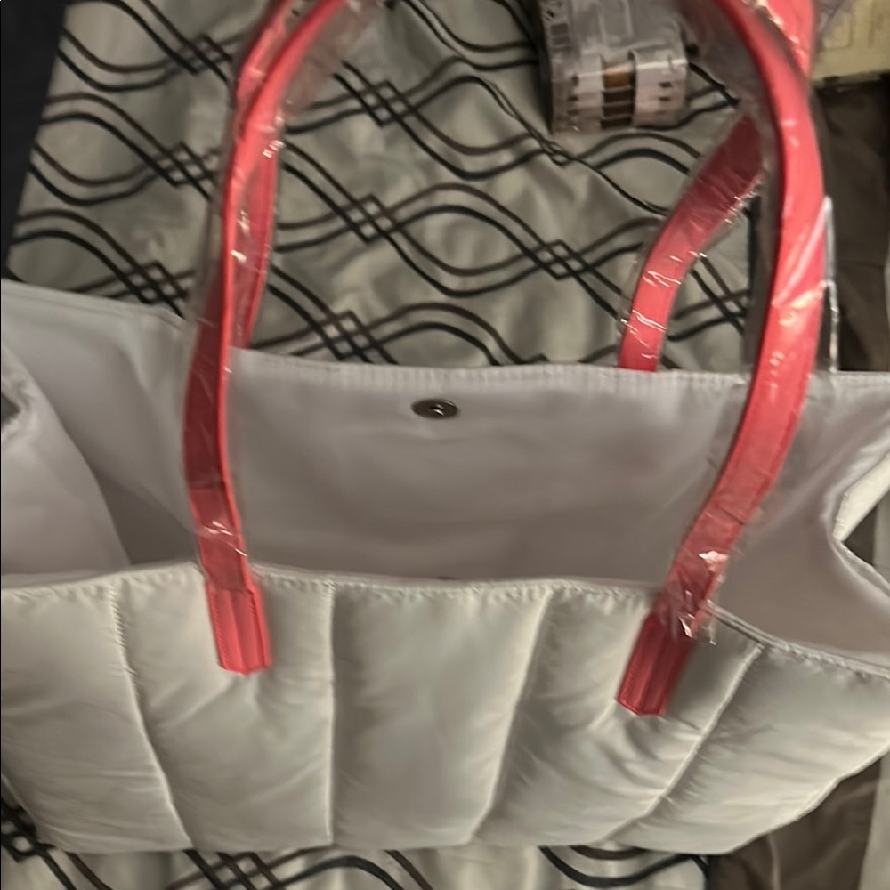 - Drunk Elephant 🐘 3 piece set BAG, hair ties, comb - Picture 5 of 6